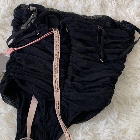 ❌SOLD❌House of CB Pearl Bodysuit - Picture 12 of 13